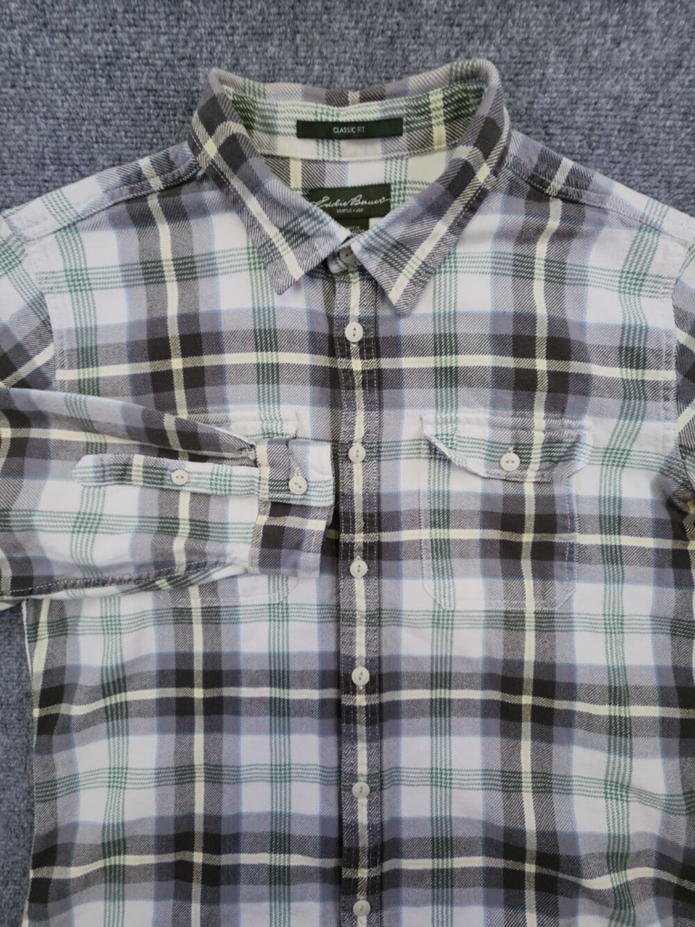 Eddie Bauer Classic Fit Men's Large Flannel Multicolored Plaid Button Up Shirt